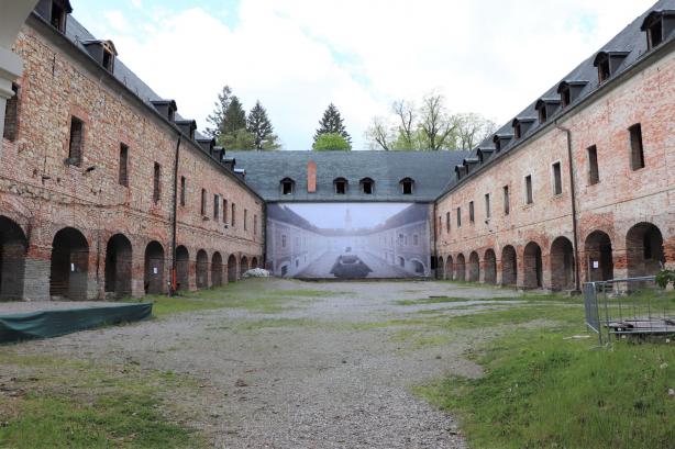 Nádvorie Dubnického kaštieľa