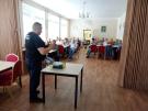 Viete používať AED? Dubnickí seniori už áno, mestská polícia zasahuje i vzdeláva 1